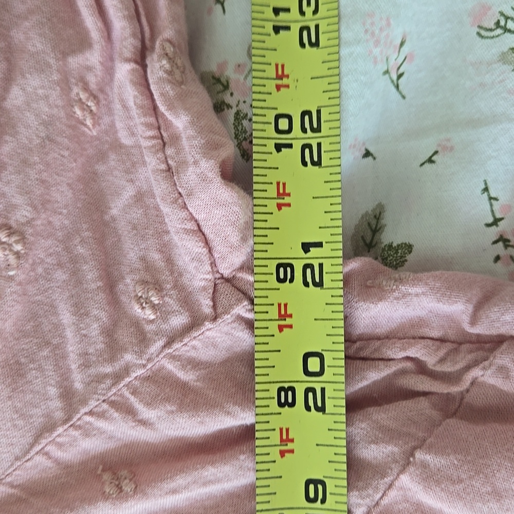 Old navy pink blouse - Picture 5 of 7